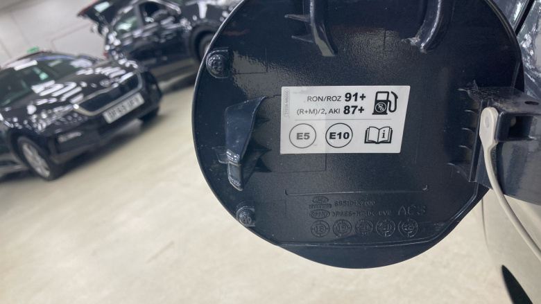 Hyundai i10 1.0 MPi SE Connect 5dr Petrol Hatchback